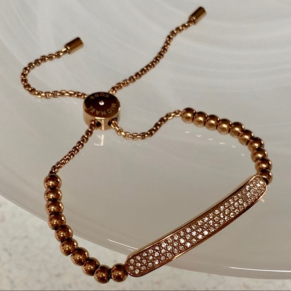 MICHAEL KORS CRYSTAL PLAQUE W/SLIDER BRACELET NWOT - Picture 3 of 8